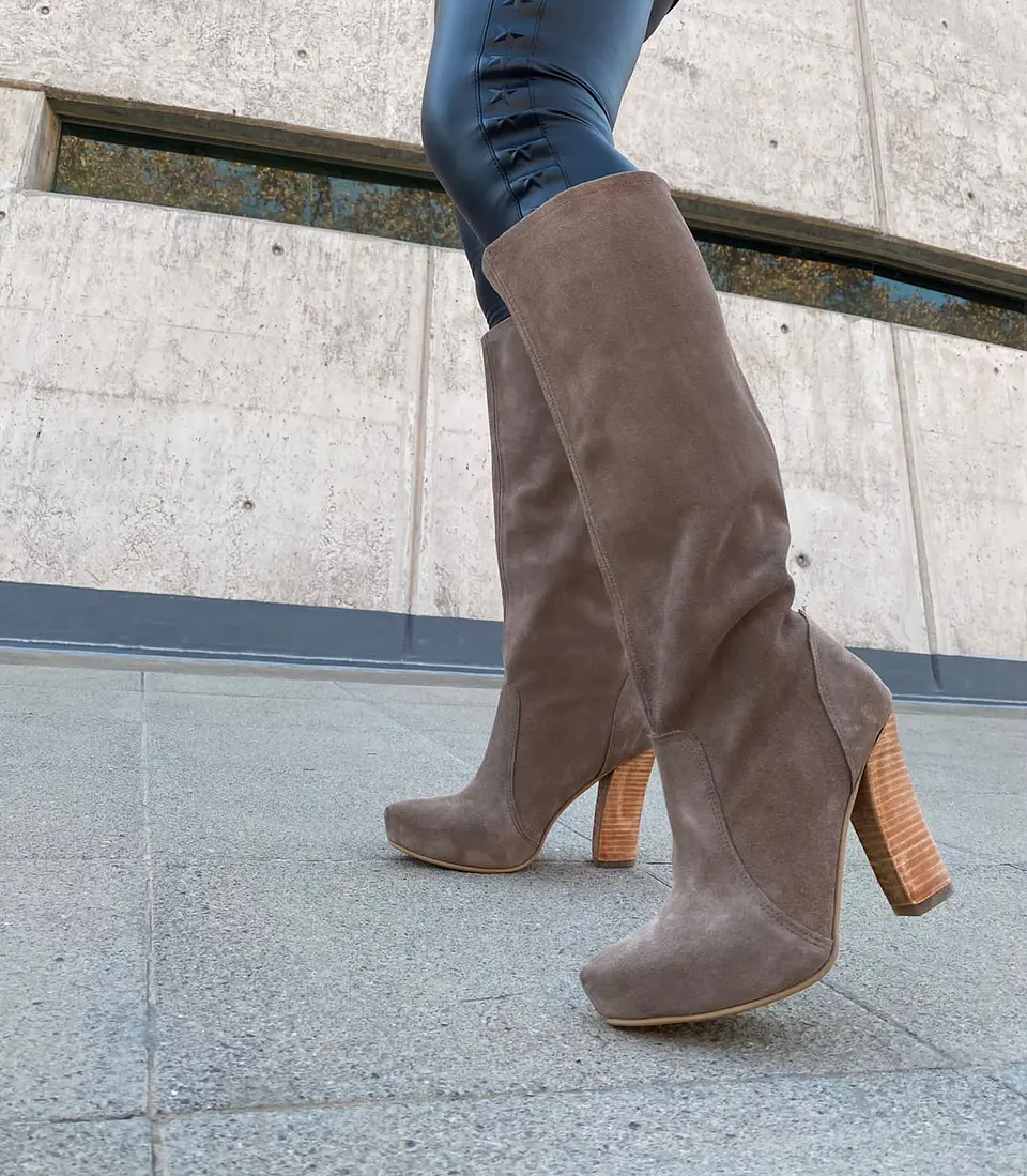 Claudia Reno Taupe  2