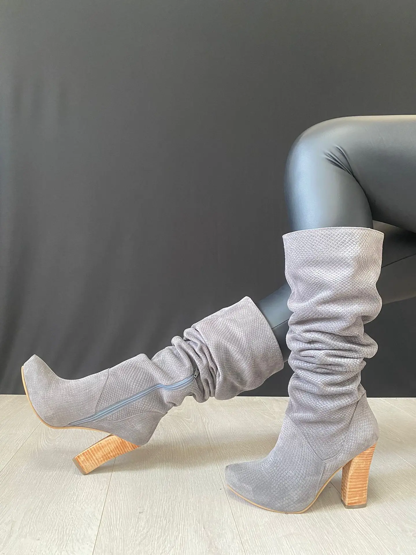 Diana 3D Gris 2