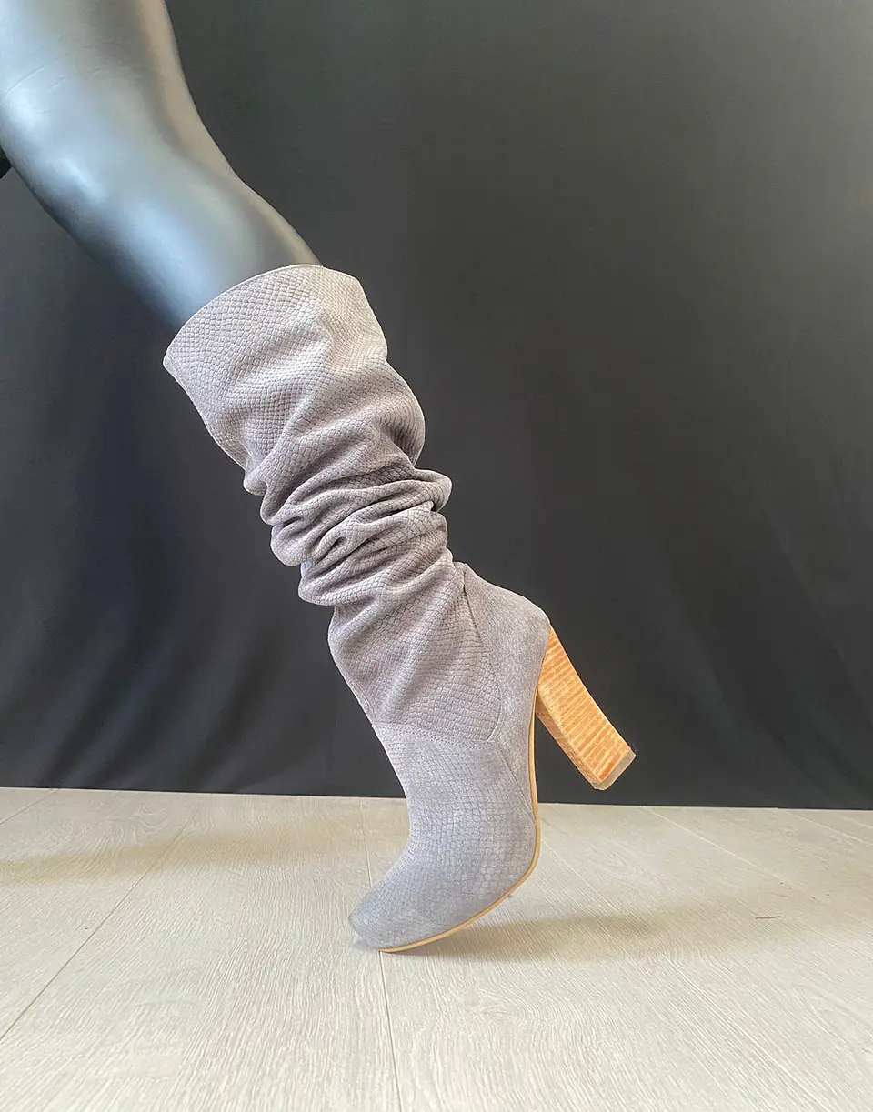 Diana 3D Gris 3