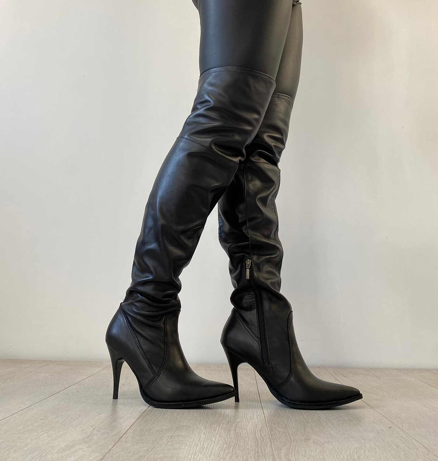 Bucaneras Los Ángeles Negra  3