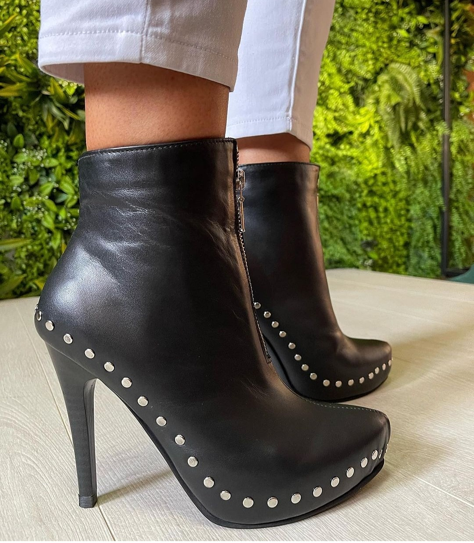 Raiza Cuero Negro  3