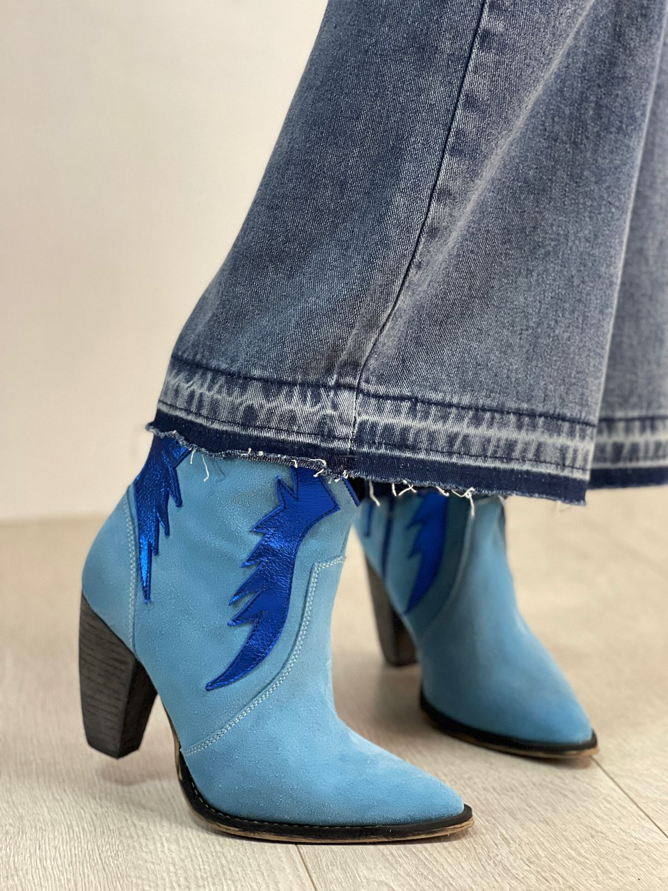 Paula Reno Celeste Alas Azul Metalizado 2