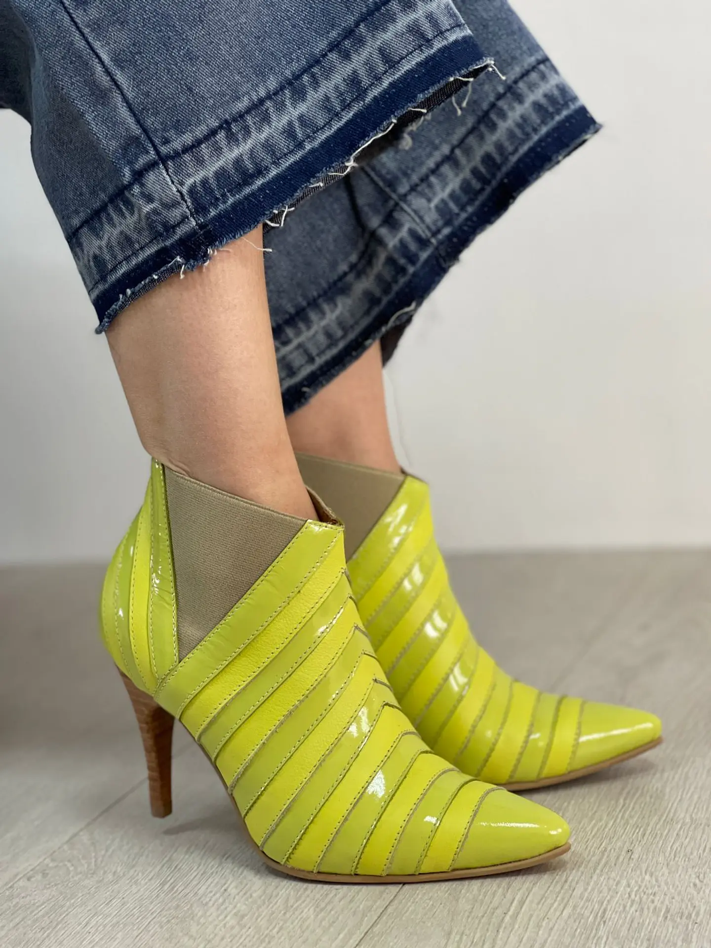 Botin Crisantemo Richato Verde 1