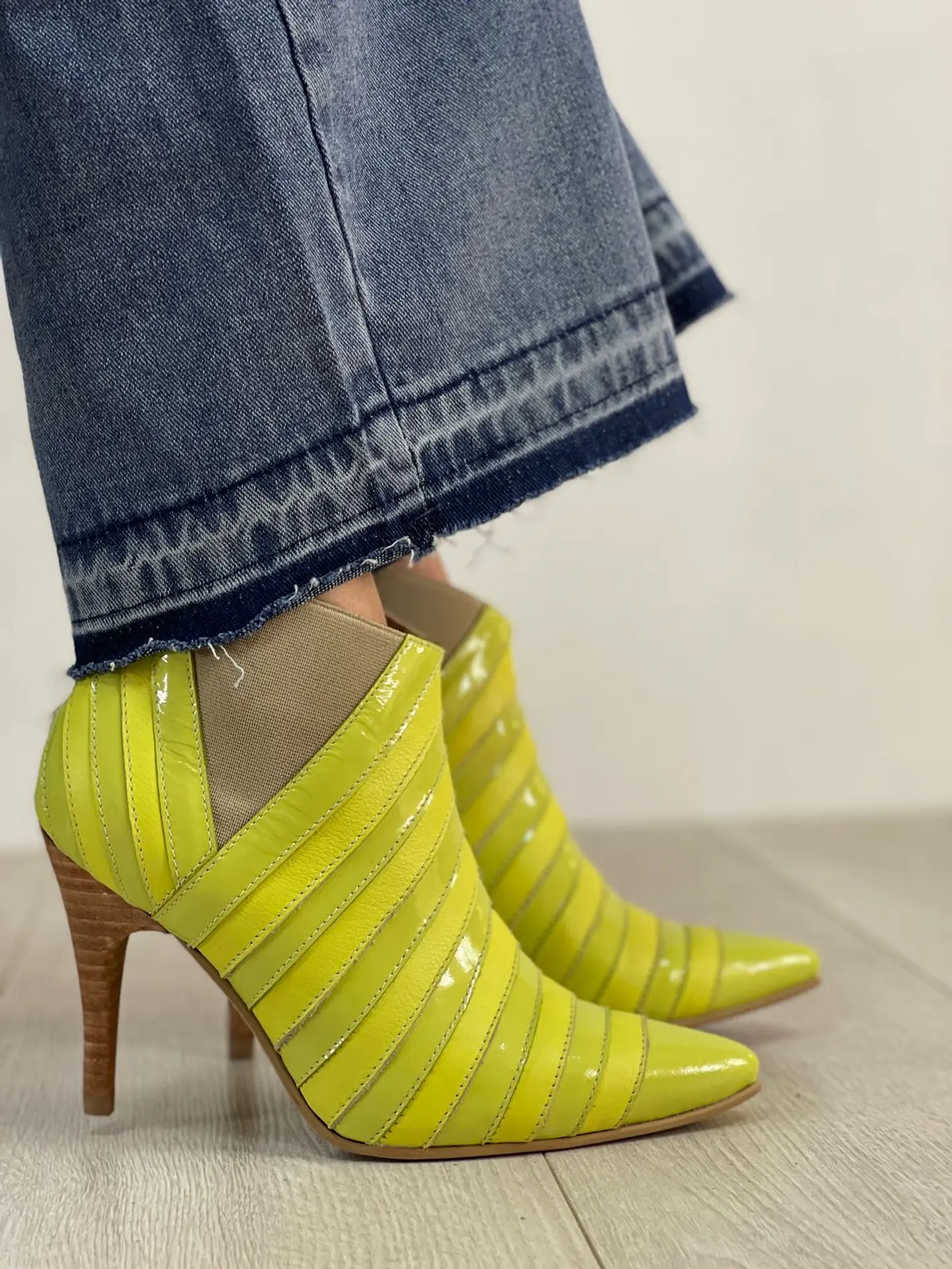 Botin Crisantemo Richato Verde 3