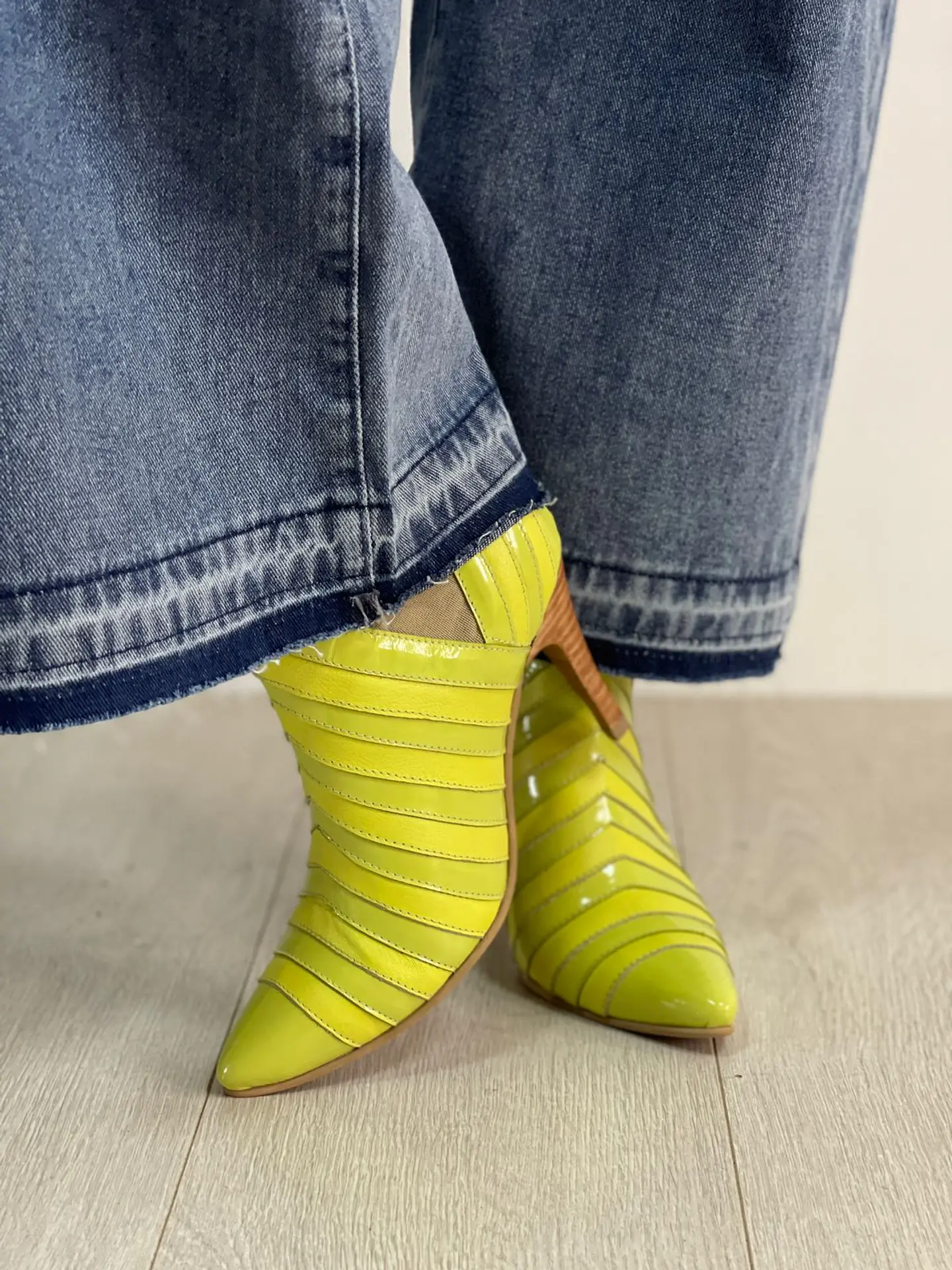 Botin Crisantemo Richato Verde 5