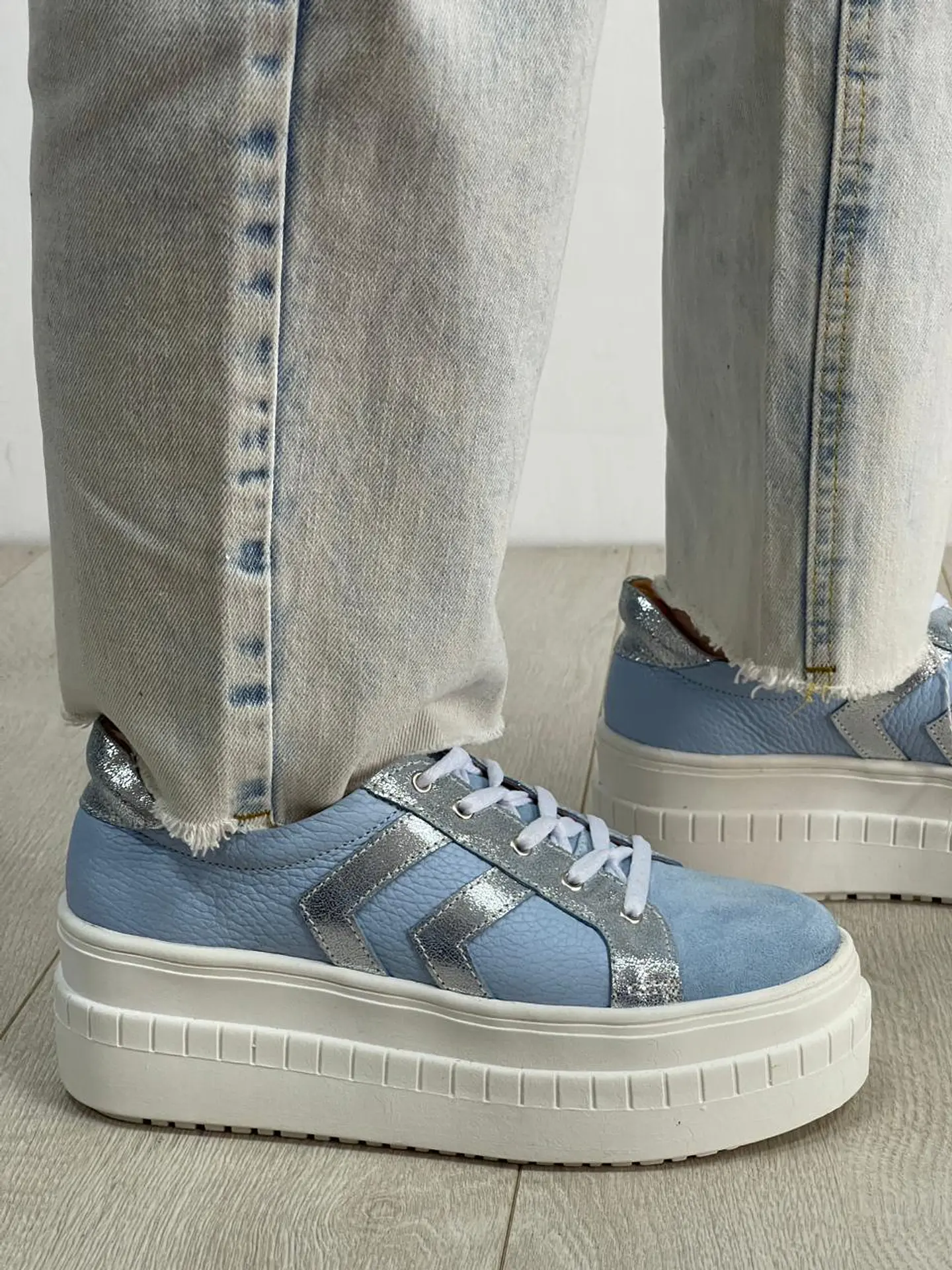 Rafaella Reno y Croco Celeste Con Plata 4