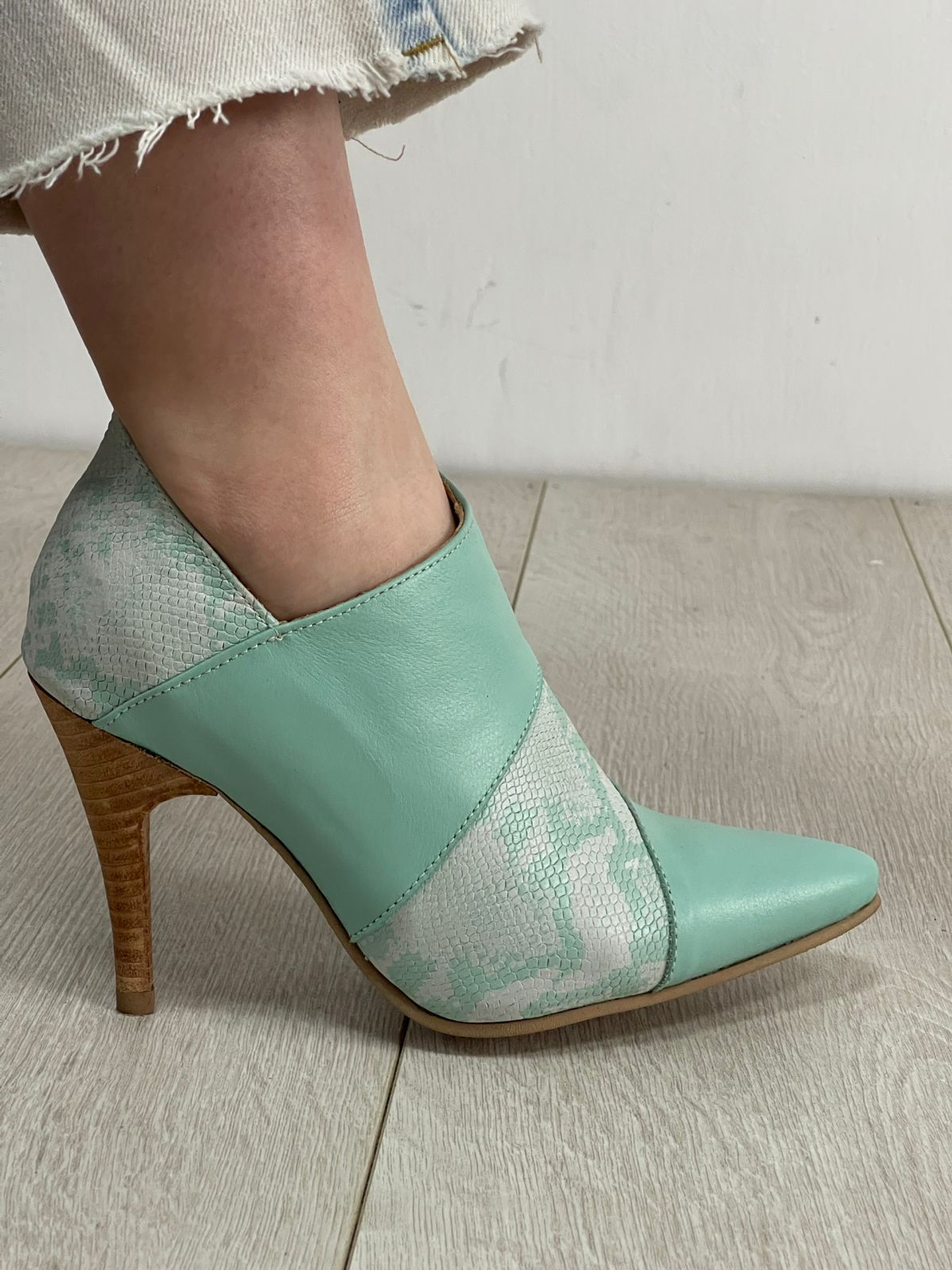 Botín Girasol Cuero Piton Verde 1