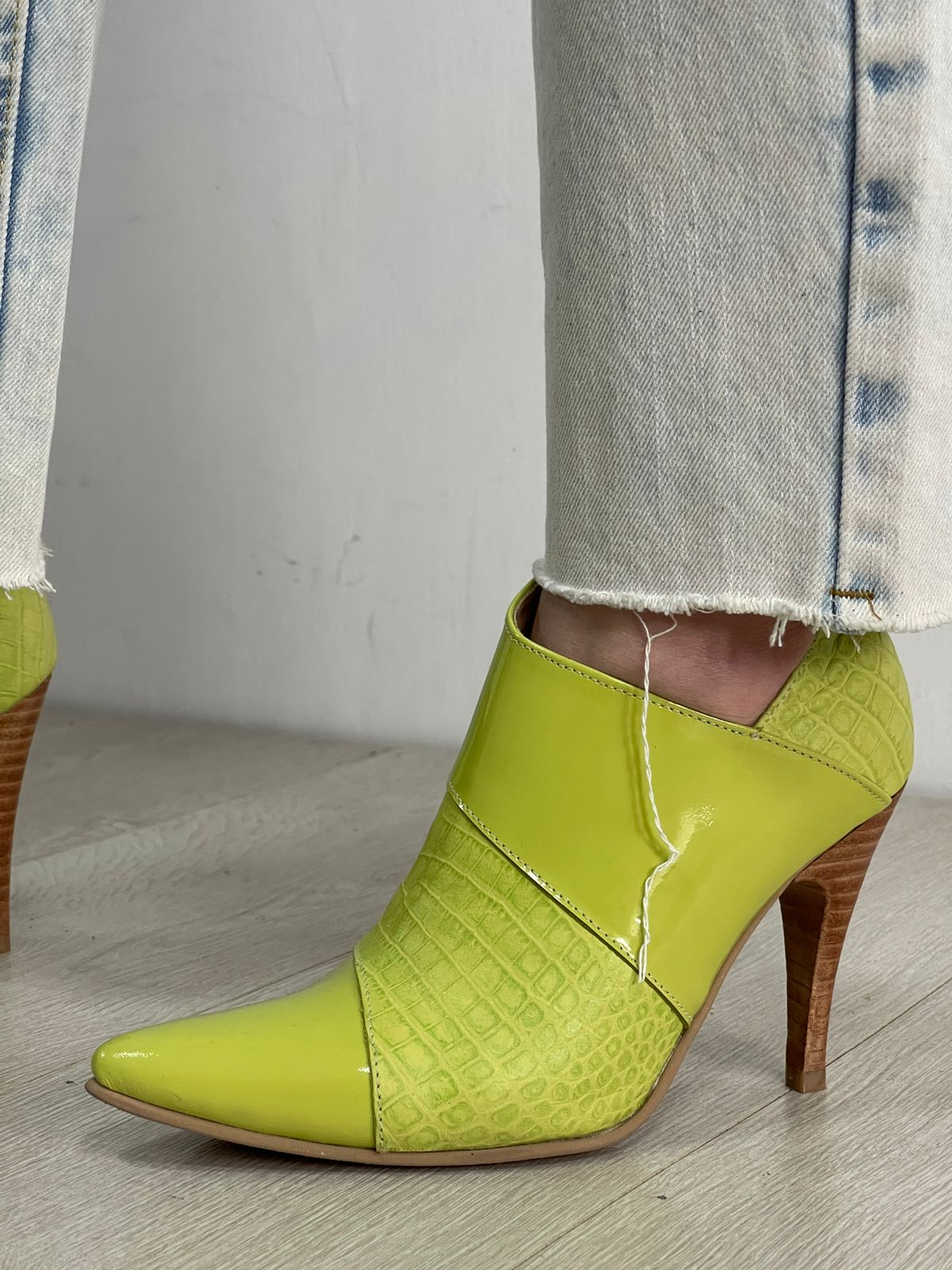 Botín Girasol Cuero Verde Limón 1