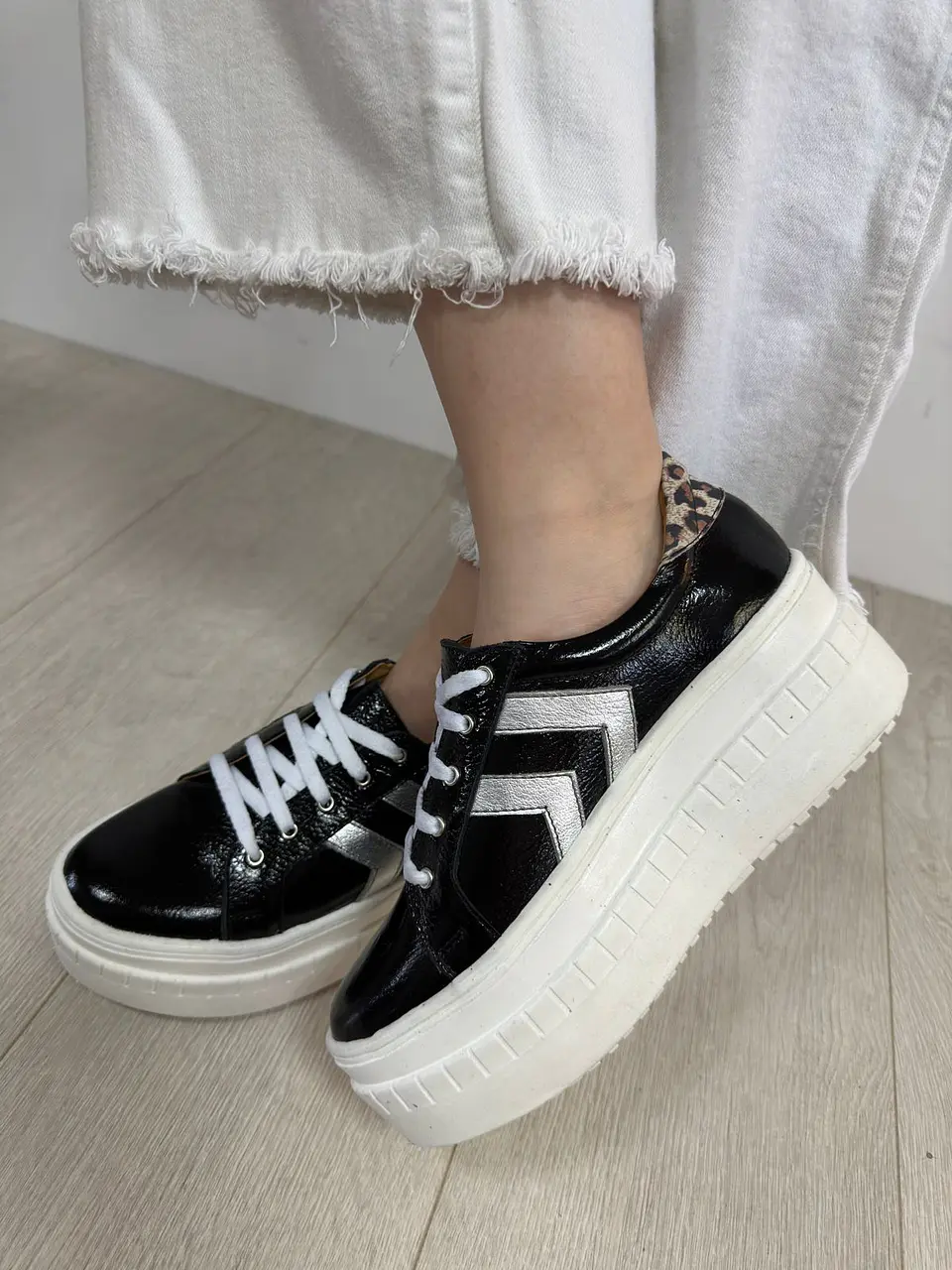 Rafaella Charol Negro Lineas Plata 3