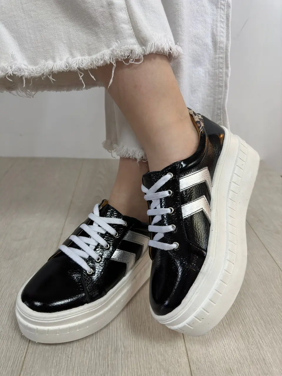 Rafaella Charol Negro Lineas Plata 5