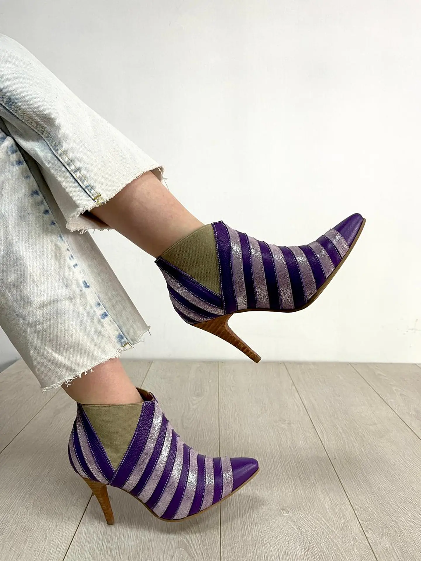 Botín Crisantemo Morado 3