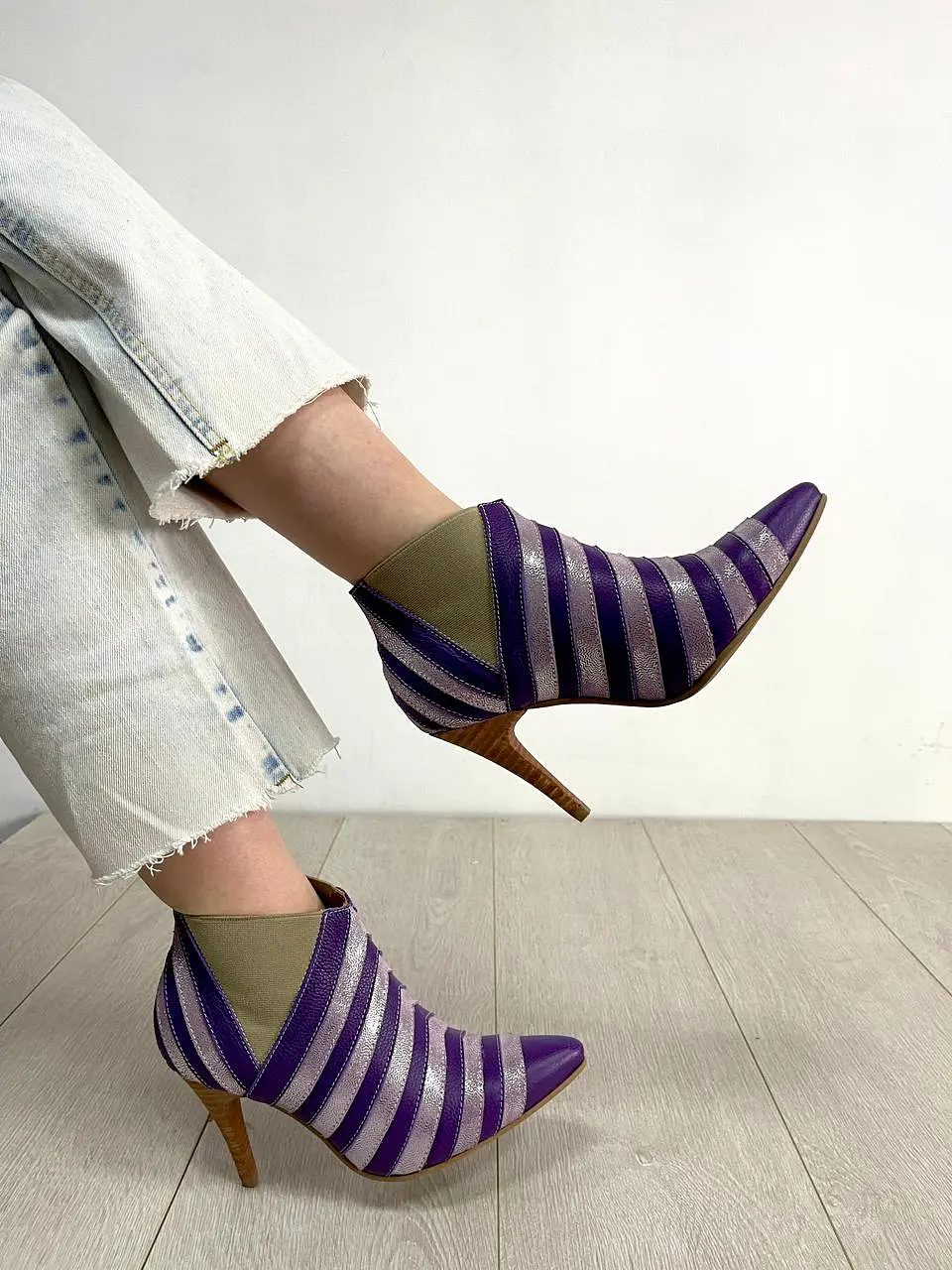 Botín Crisantemo Morado 3