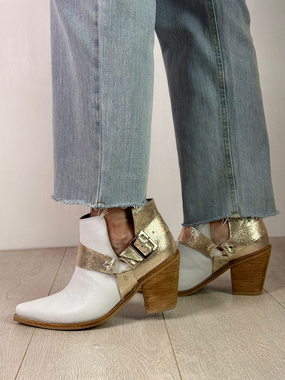 Texanos Antonella Blanco Con Dorado  2