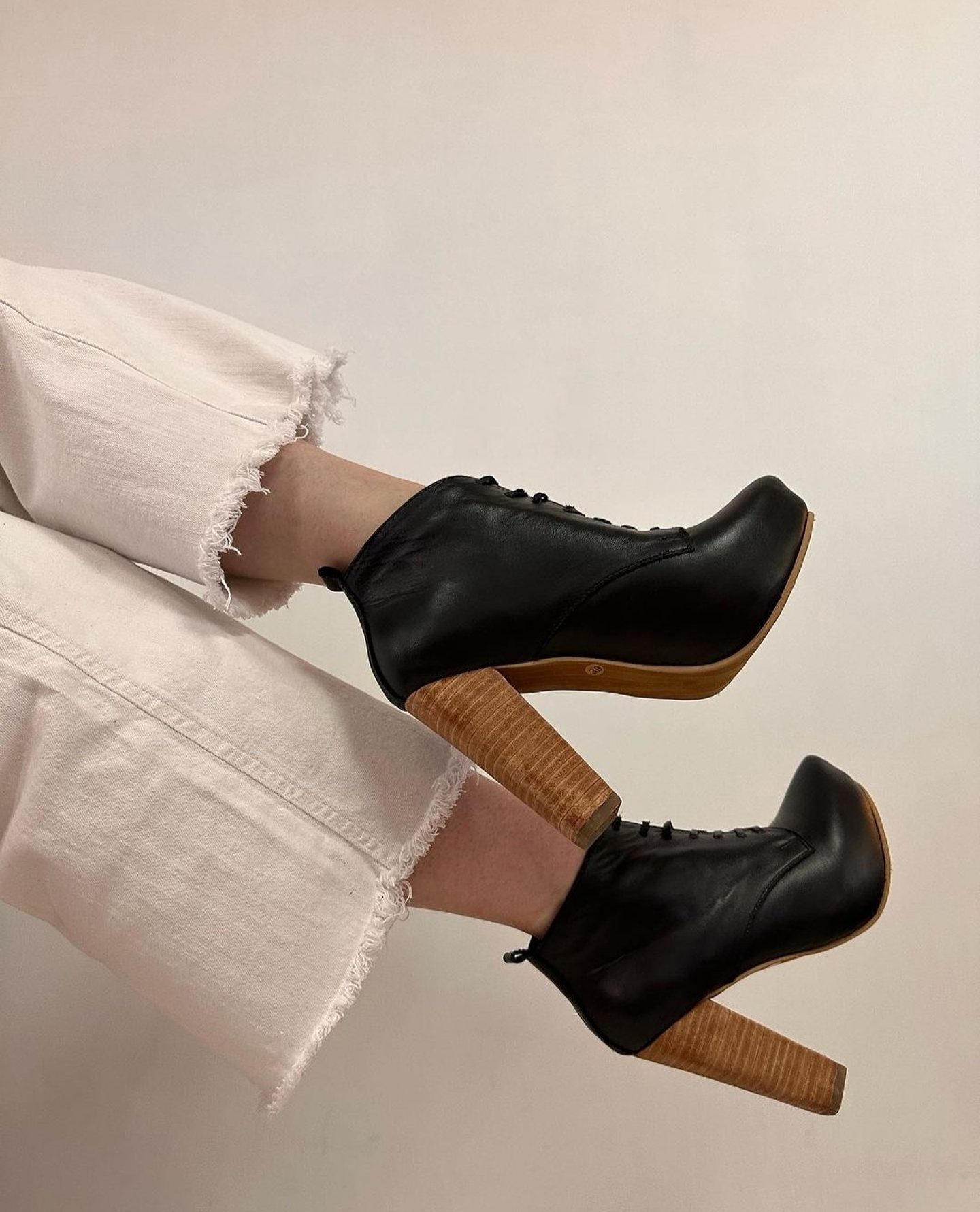 Las Vegas cuero Negro 1