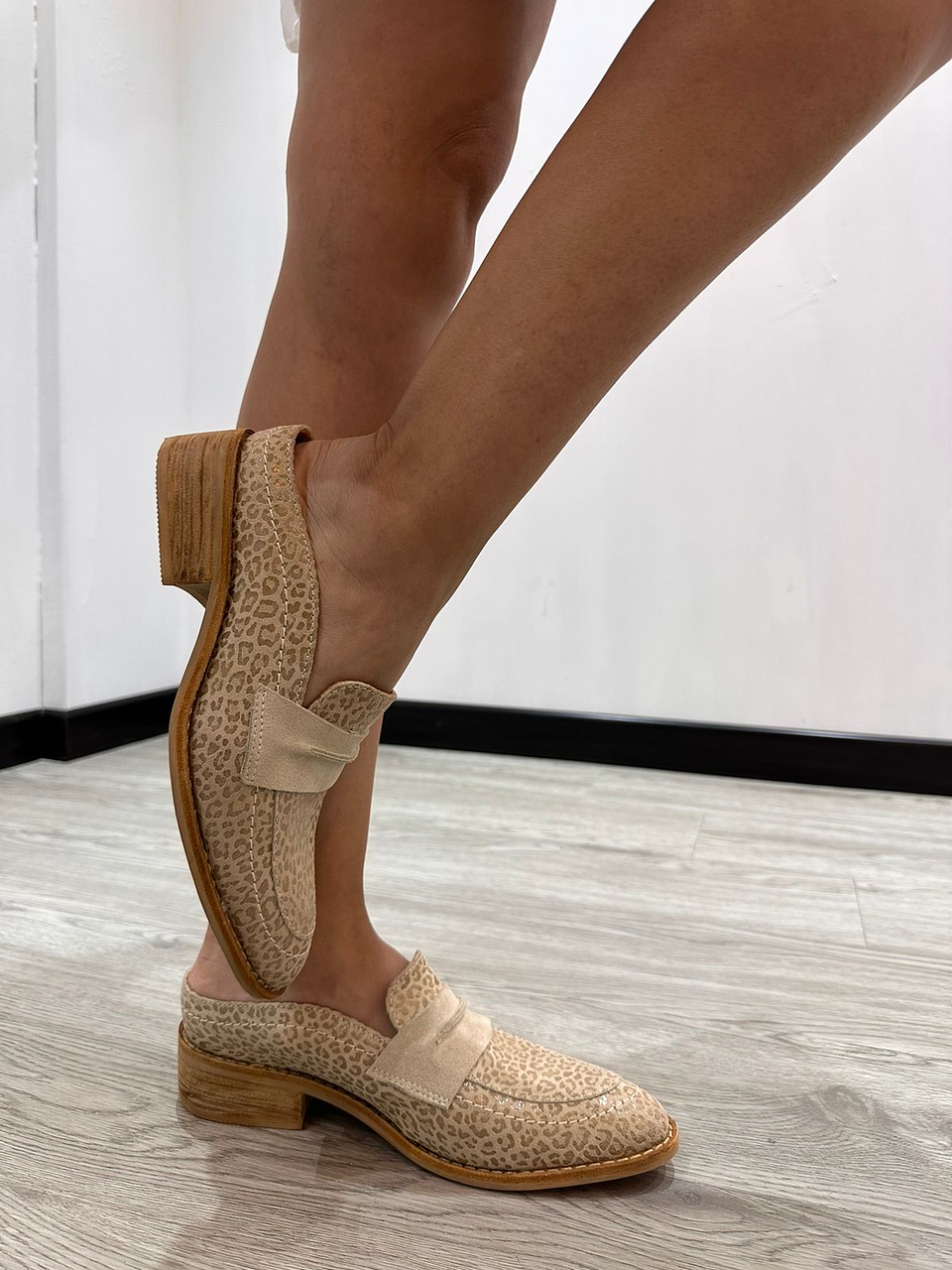 Amelia Chita Beige 2