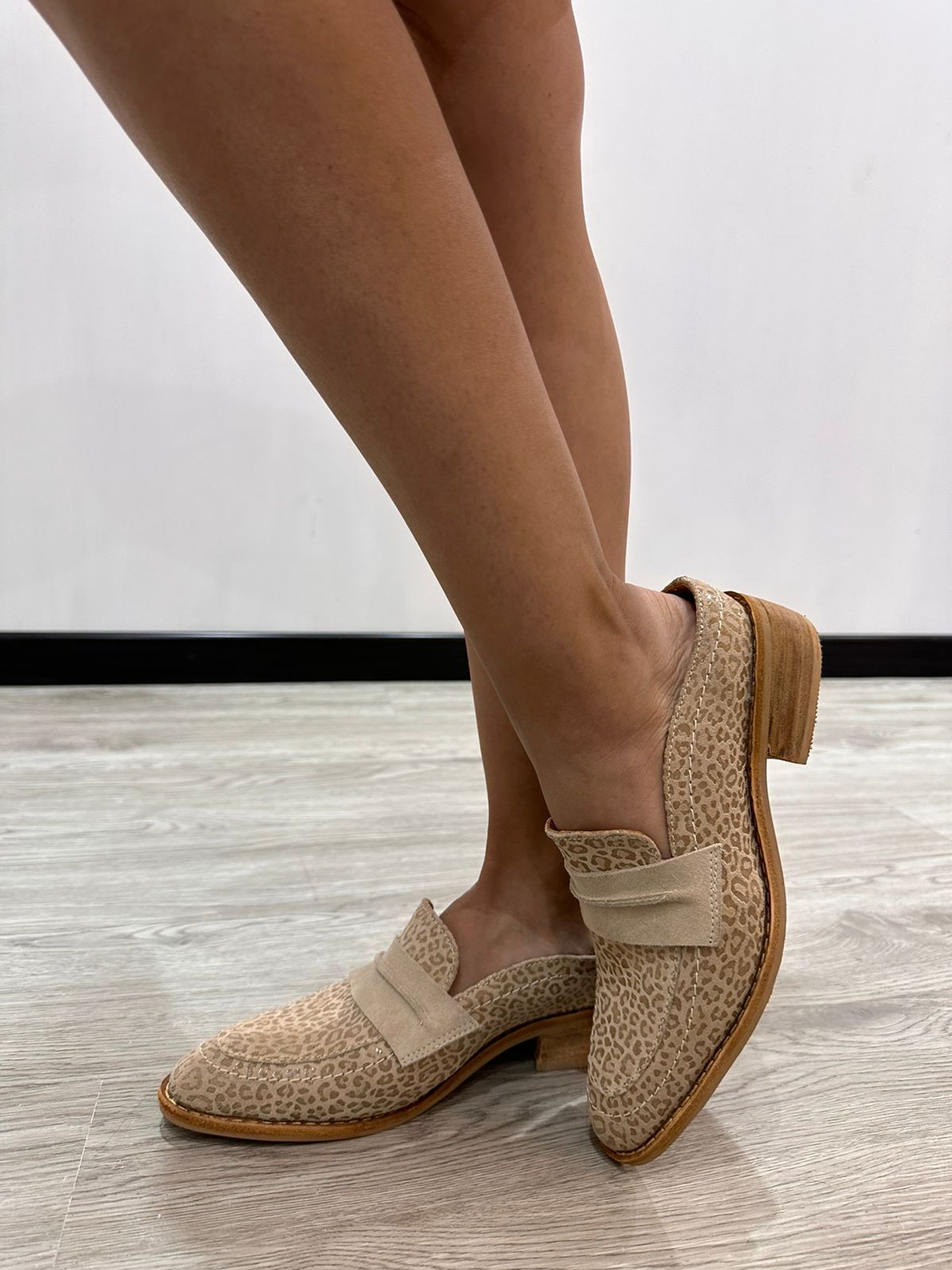 Amelia Chita Beige 1