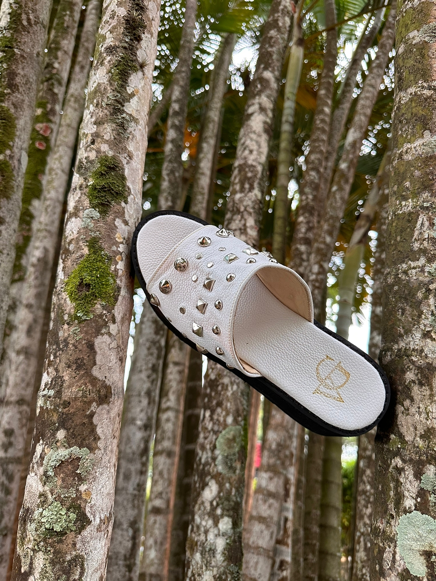 Gladys Cuero Blanco Tachas 6