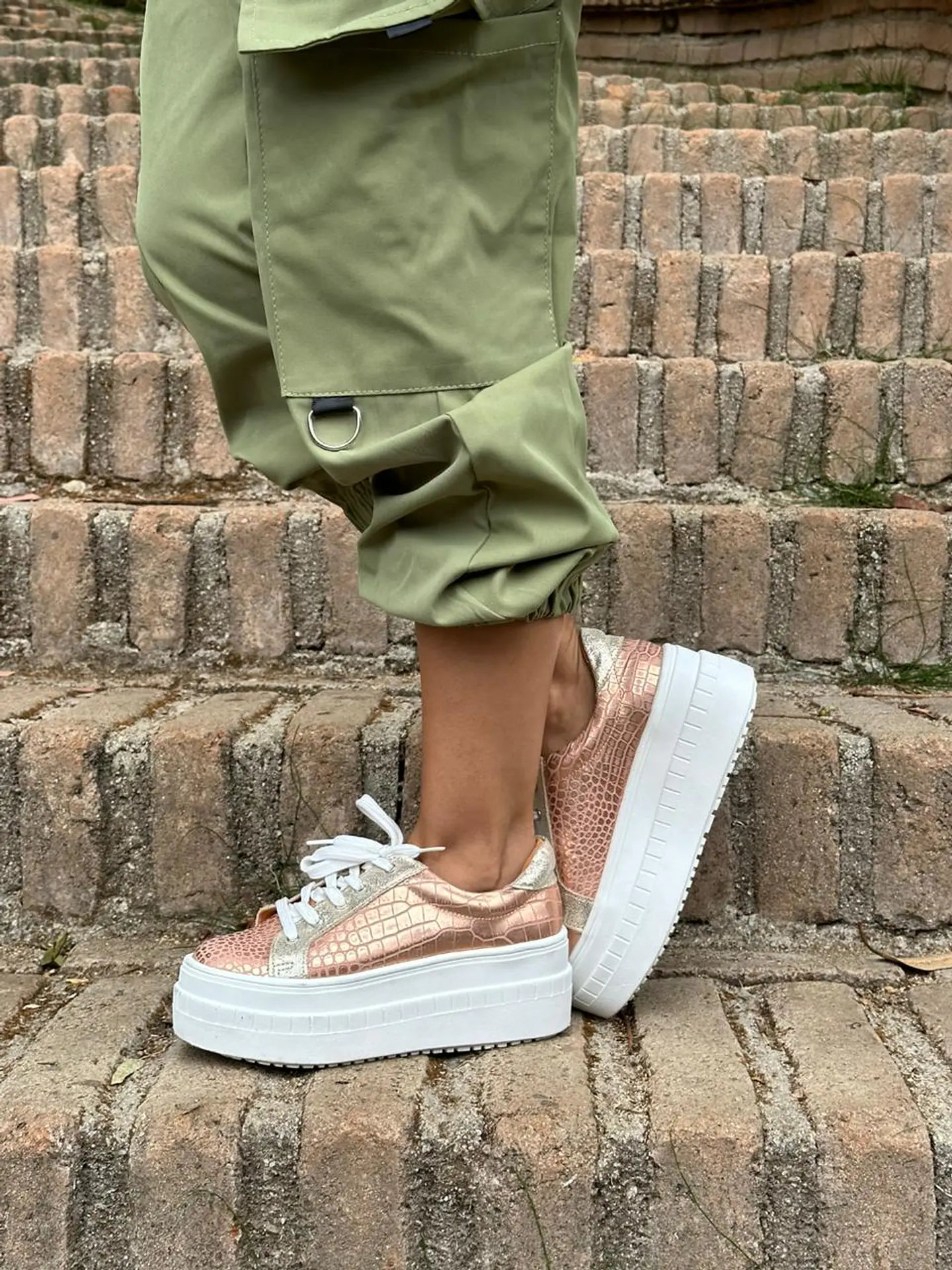 Miami Croco Rosado - Cordones Dorado 4