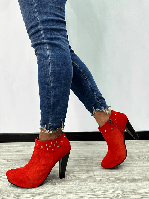 Flo Reno Rojo Taco Negro