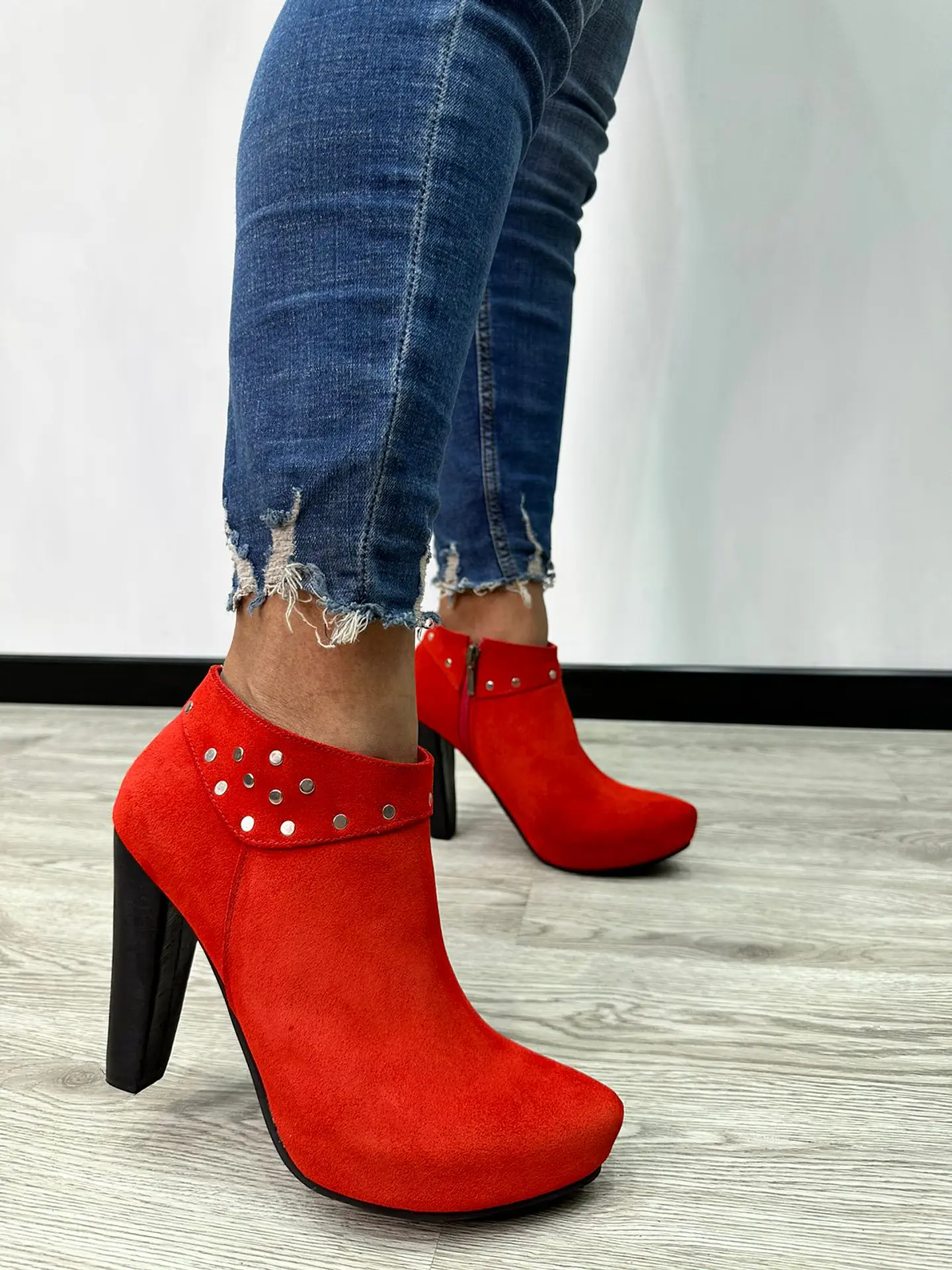 Flo Reno Rojo Taco Negro 3