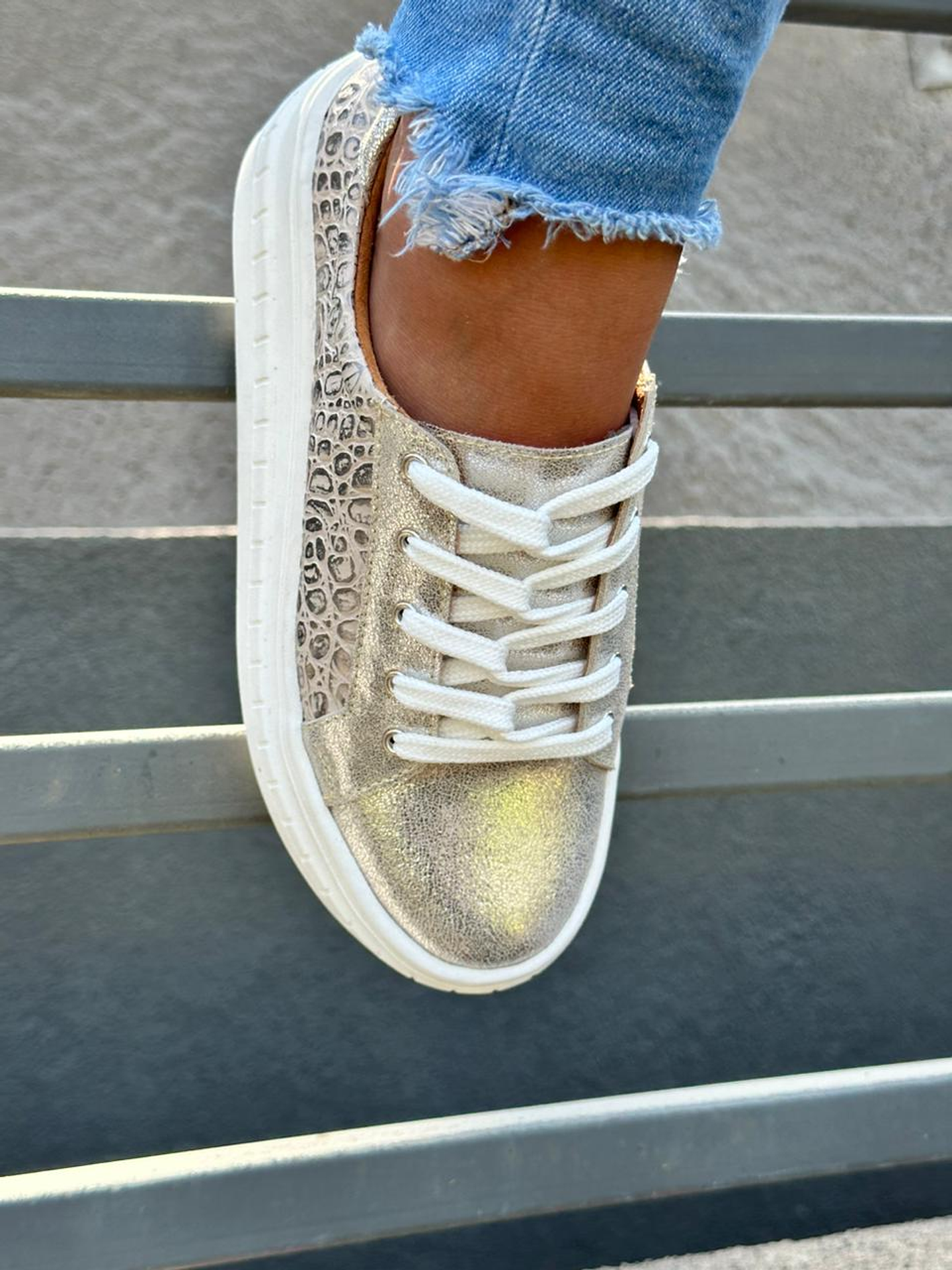 Miami Croco Dorado Claro 4