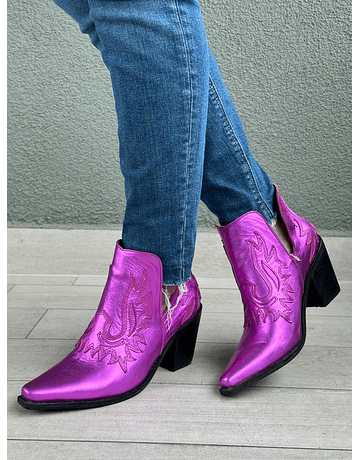 Betzabe Cuero Fucsia Metalizado