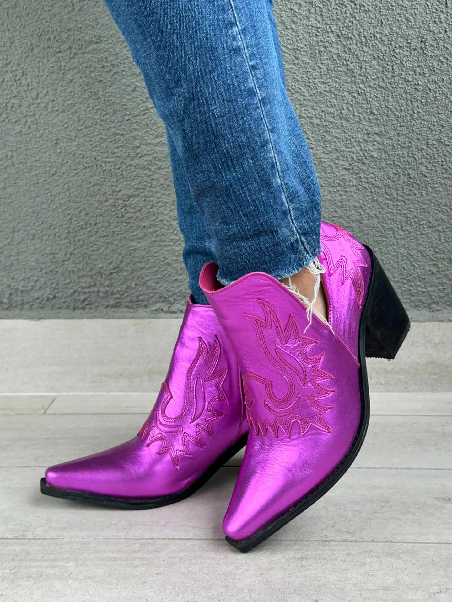 Betzabe Cuero Fucsia Metalizado 5