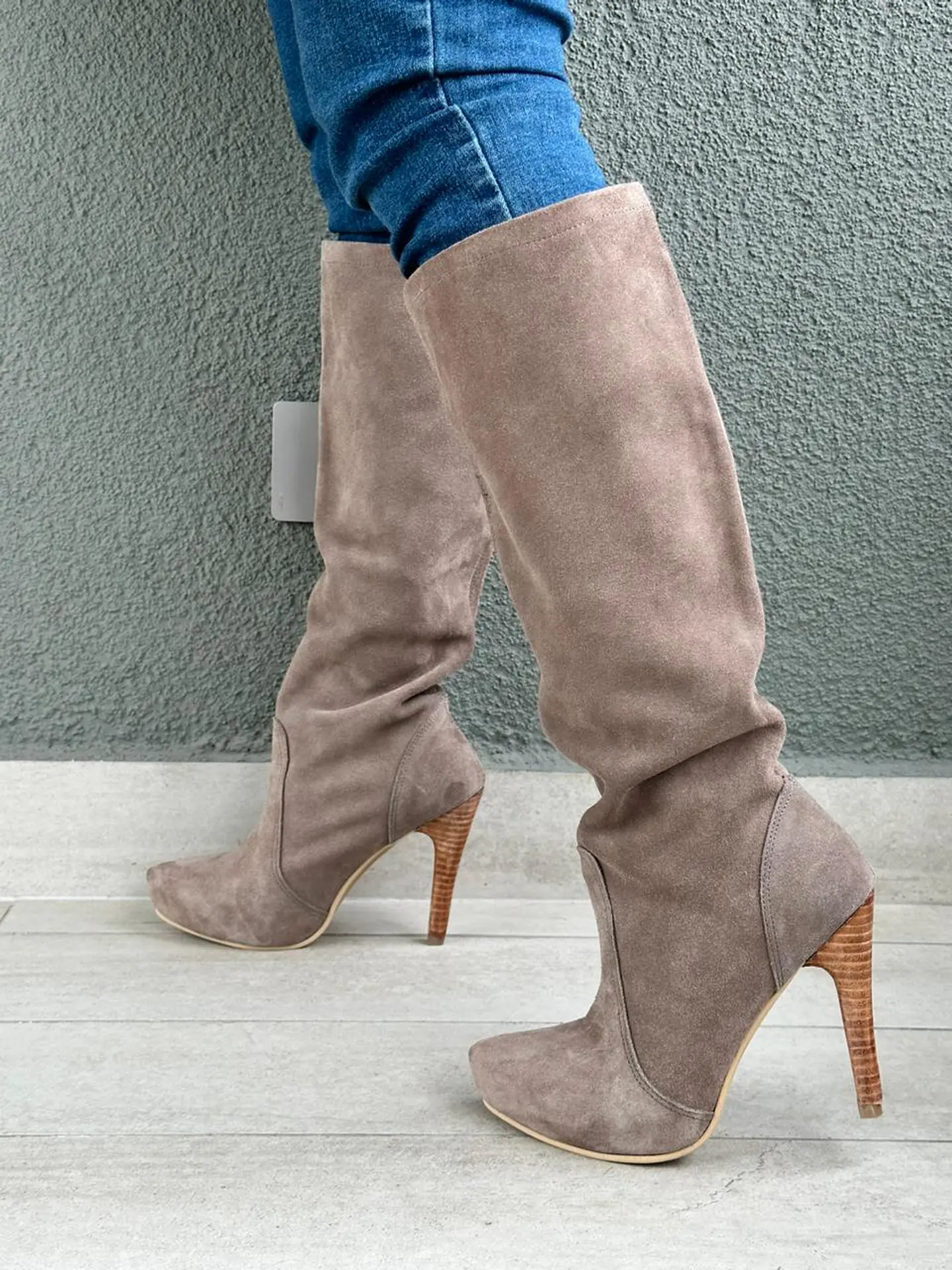 Claudia Reno Taupe 1