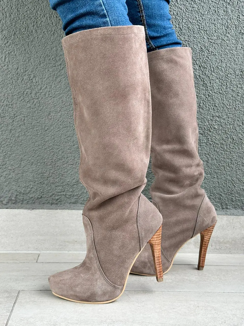 Claudia Reno Taupe 3
