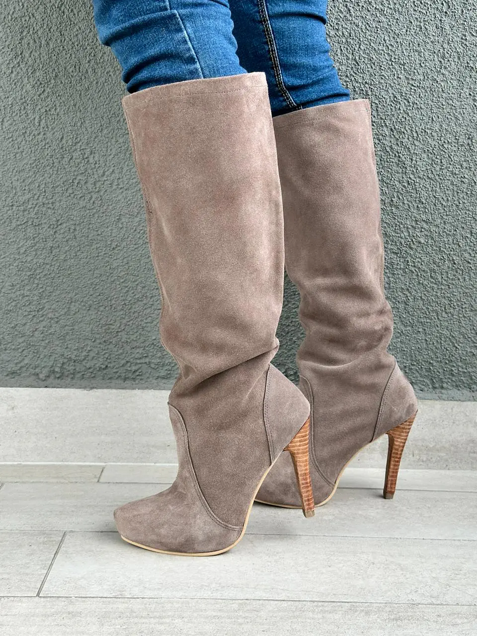 Claudia Reno Taupe 4