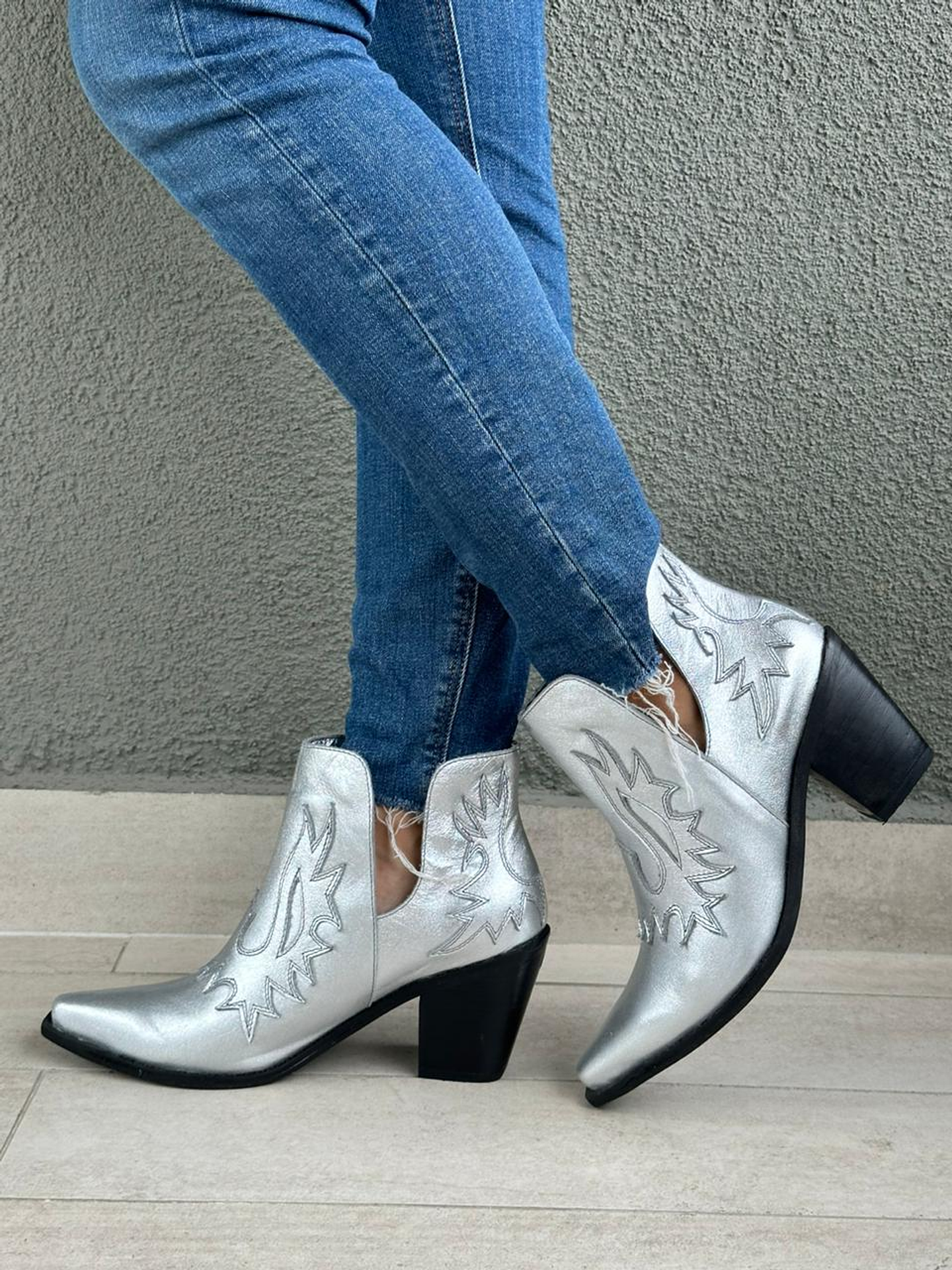 Betzabe Cuero Plata 1