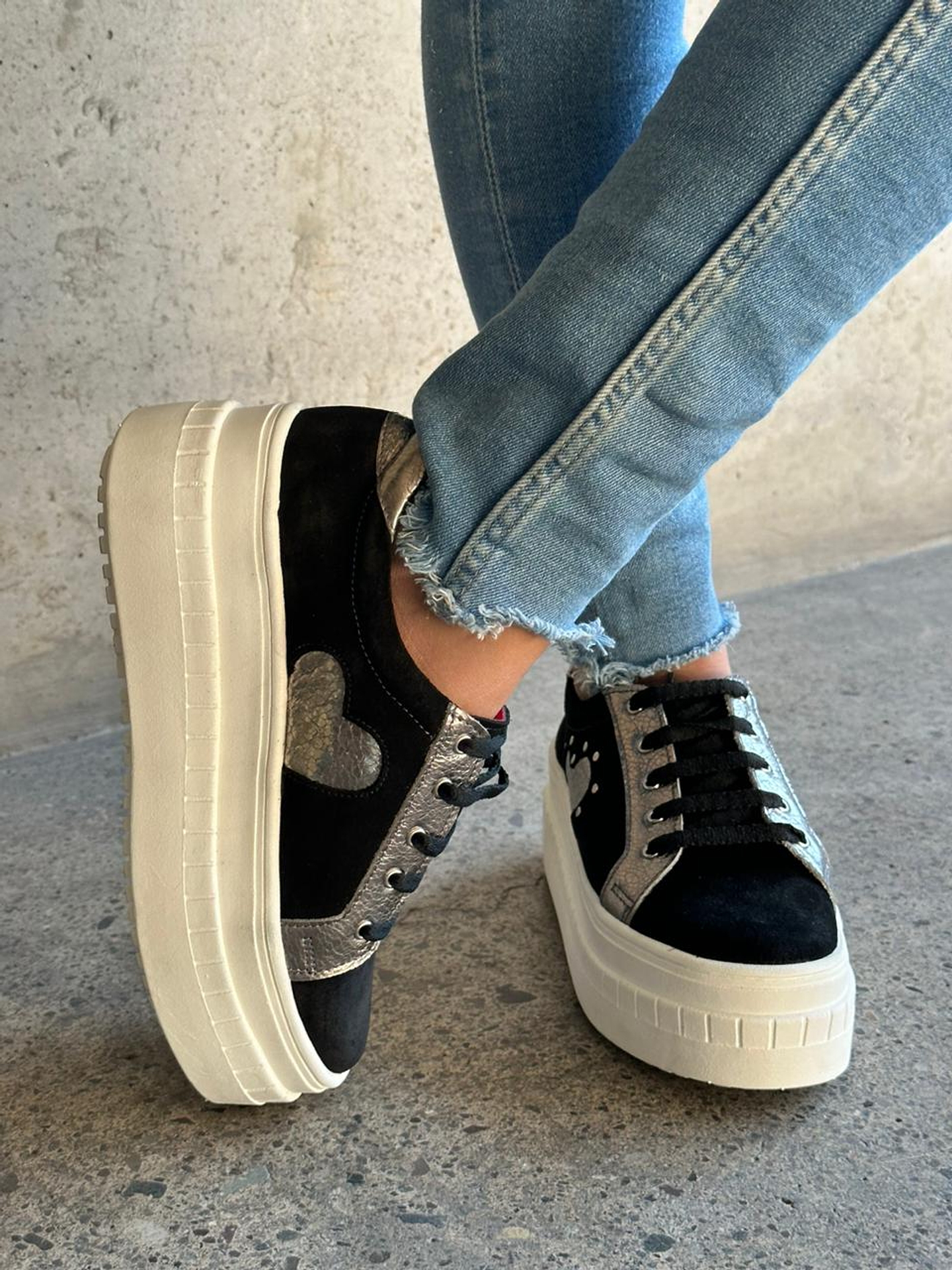 Isabella Reno Negro 4