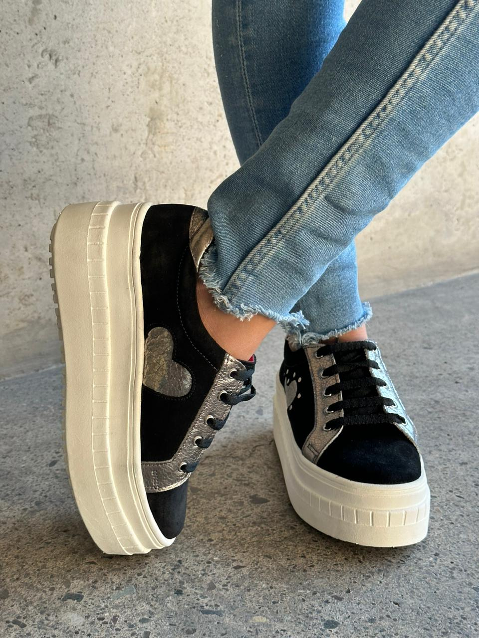 Isabella Reno Negro 4