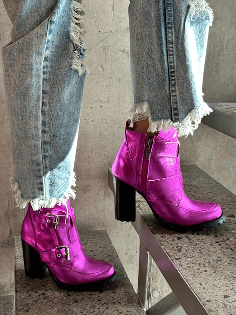 Botín Eva Cuero Fucsia