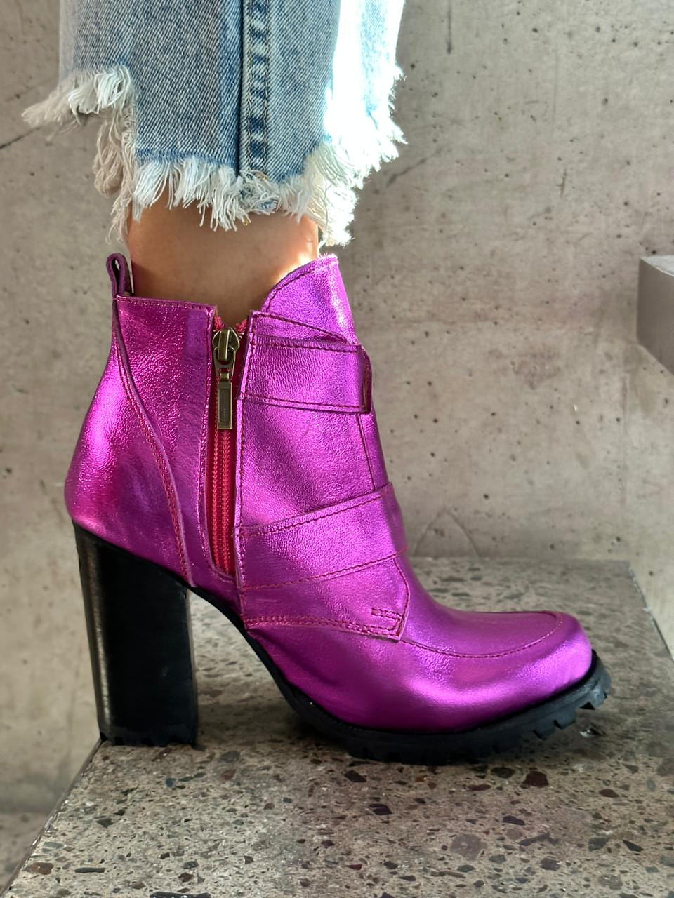 Botín Eva Cuero Fucsia 5