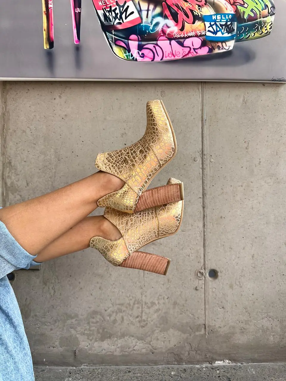 Barcelona Croco Dorado 4