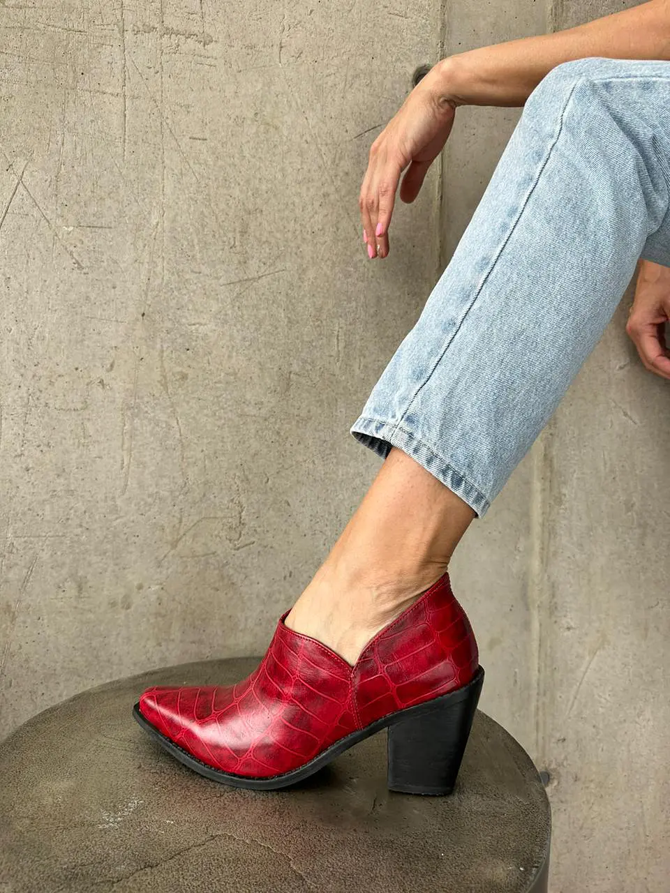 Antonia Lagarto Rojo 3