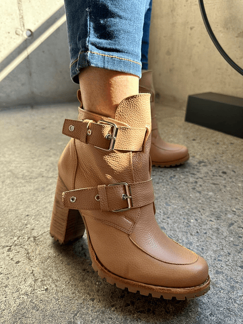 Botín Eva Cuero Camel