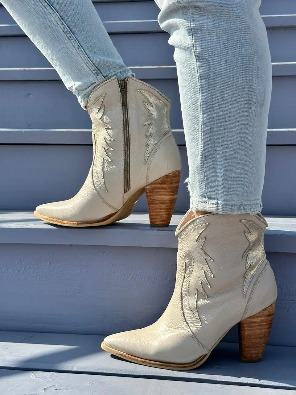 Paula Cuero Beige 3