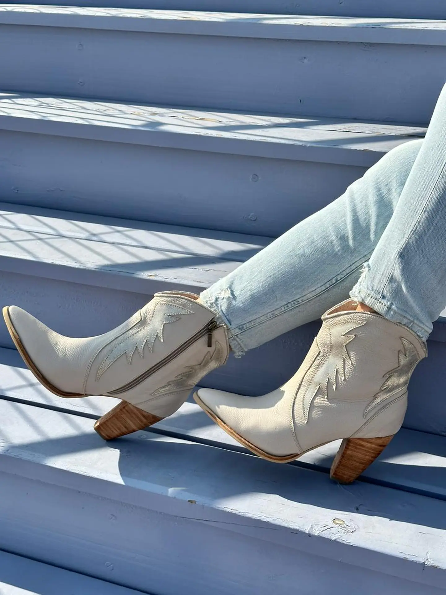 Paula Cuero Beige 1