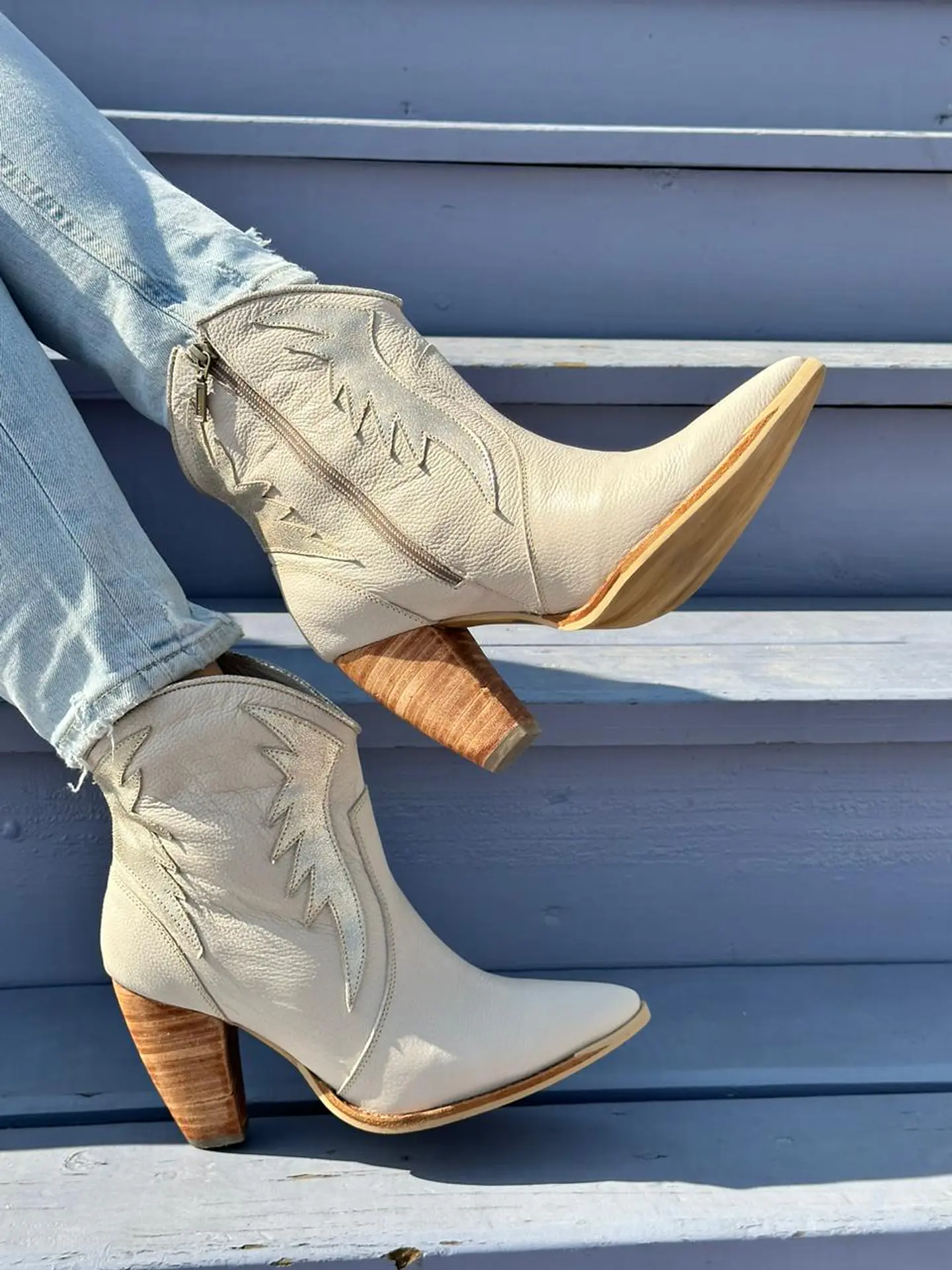 Paula Cuero Beige 7