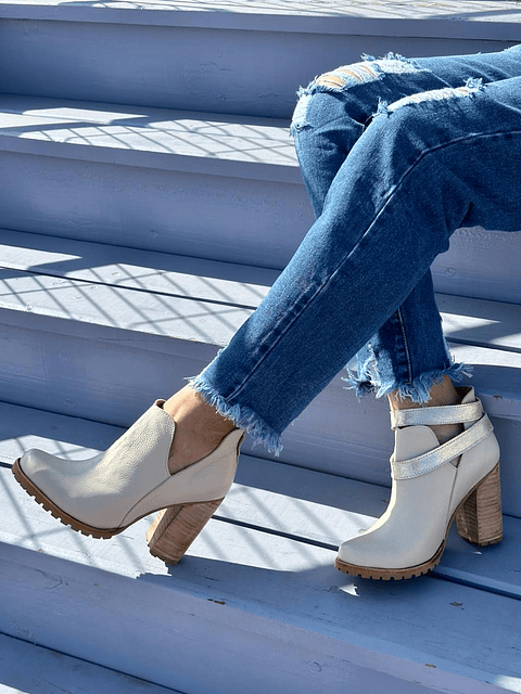 Botin Cala Cuero Beige