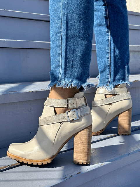 Botin Cala Cuero Beige