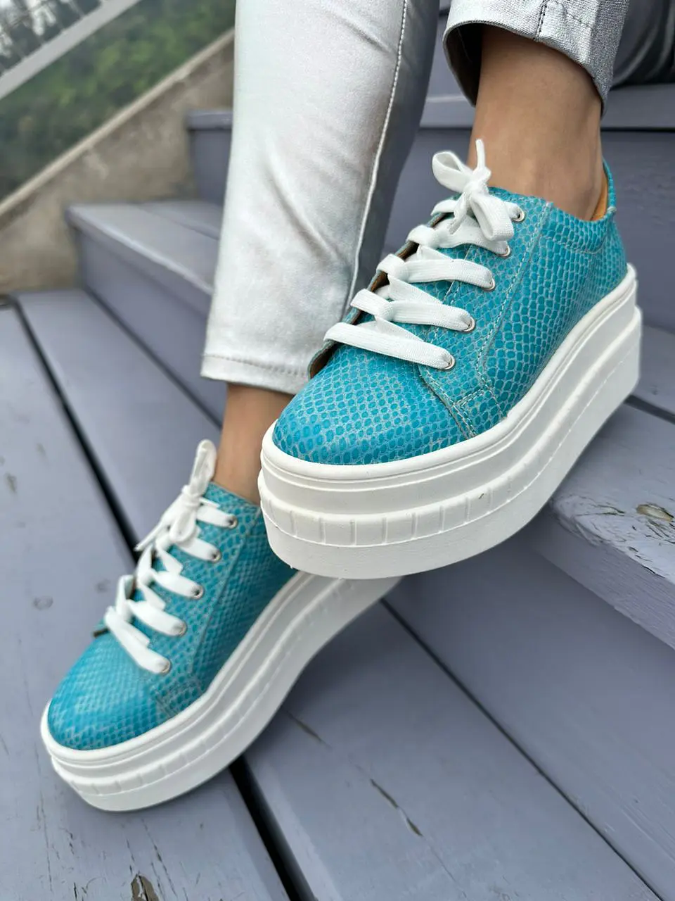 Miami Croco Celeste 1