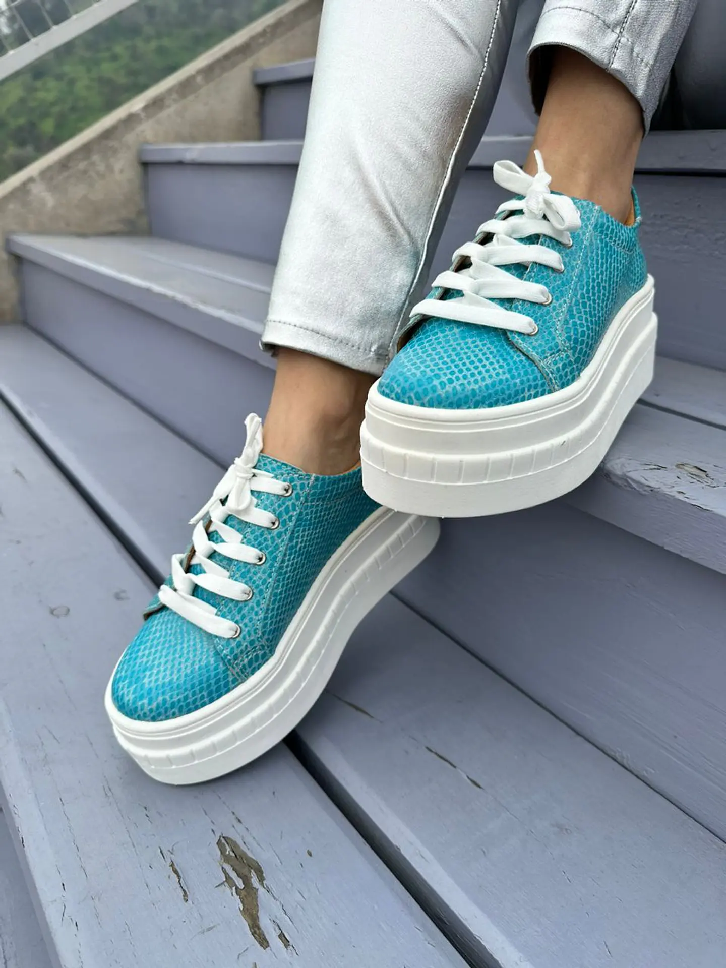 Miami Croco Celeste 3