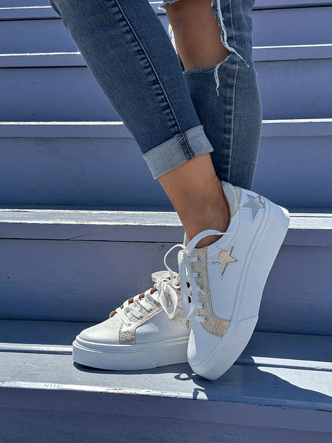 Valeria Blanca - Estrella Dorada