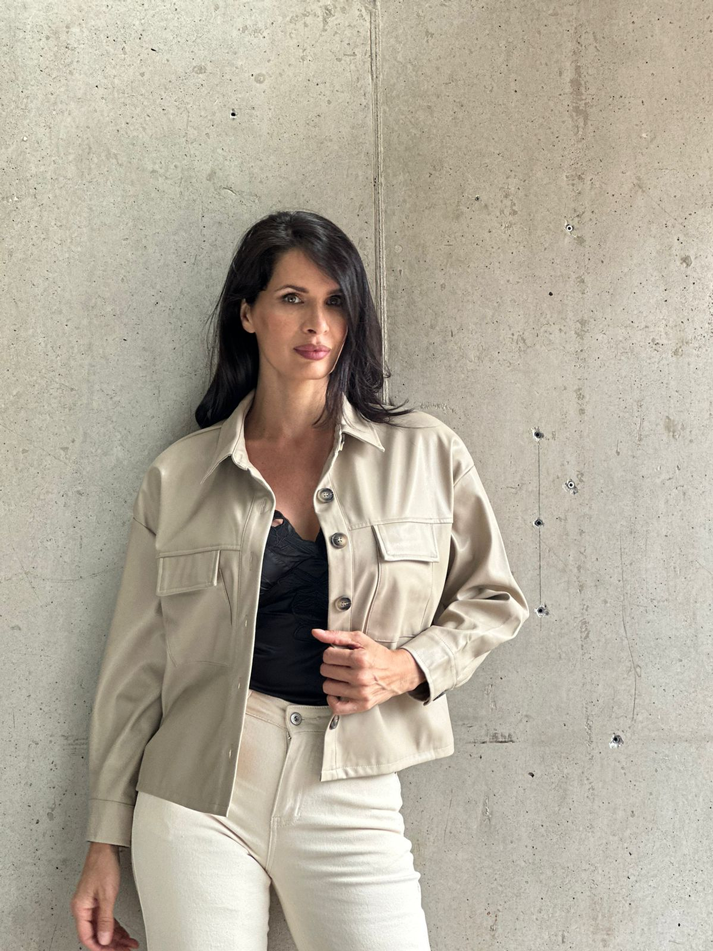 Camisa Ecocuero Oversize 3