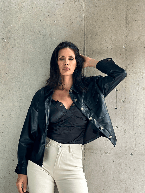 Camisa Ecocuero  Negro Oversize