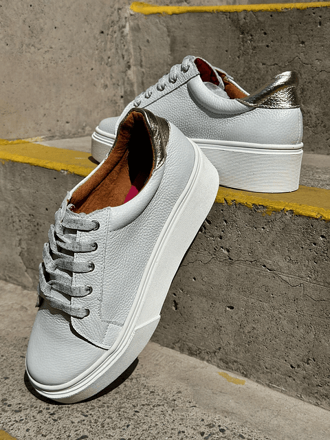 Valeria blanca talón dorado