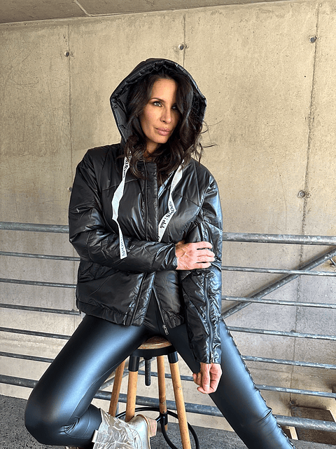 Chaqueta Negra